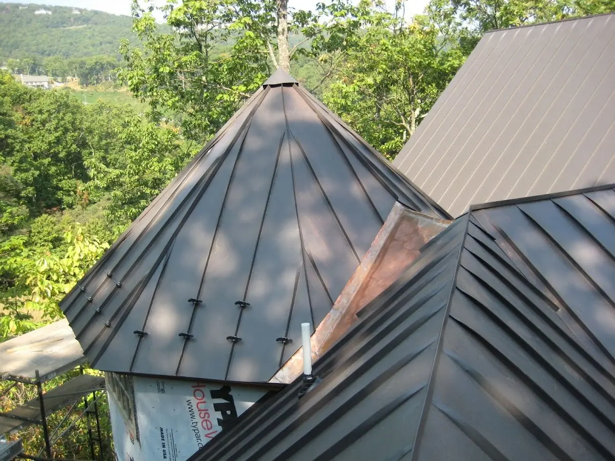 Professional Gutter Cleaning by Craftsman Roofing in Jurupa Valley